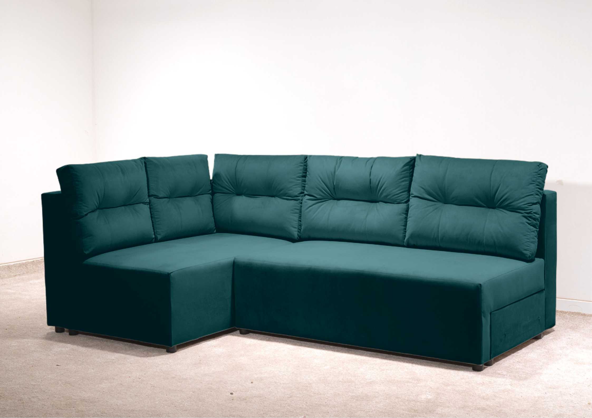 Mały narożnik z pikowanymi poduszkami zielony